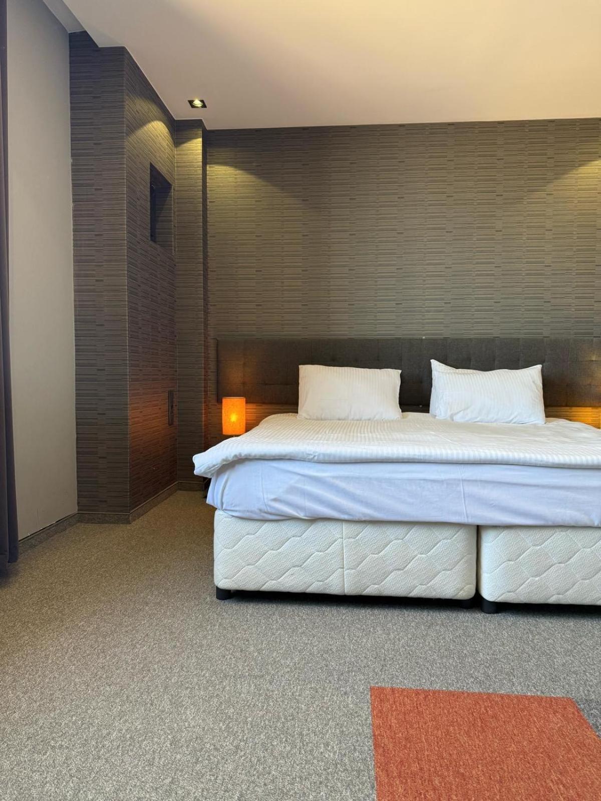 Hotel Kanyon Sofia Bagian luar foto